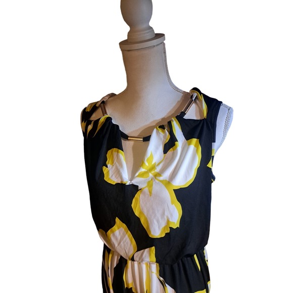 SPRING SALE! GORGEOUS - SEXY-Flirty Sangria maxi size 10 dress Gold accents - Picture 6 of 9